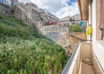 Balcone - Appartamento Corso J.F.Kennedy
 
65, Chiaramonte Gulfi - foto 20