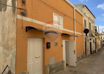 Edificio all\'aperto - Casa indipendente VIA CARLO PAPA
 
71/73, Modica - foto 2