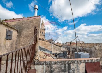 Edificio all\'aperto - Casa indipendente VIA SAN GIOVANNI
 
22, Ragusa - foto 28