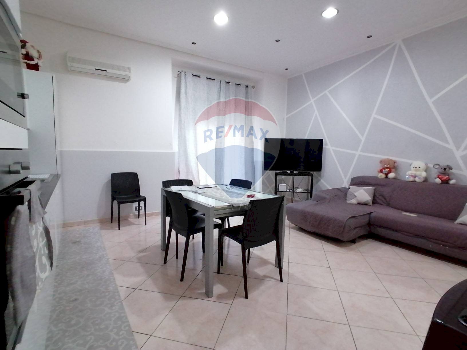 Sala da pranzo - Independent house via Rosolino Pilo
 
44, Comiso - photo 1