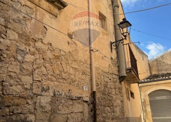 Edificio all\'aperto - Casa indipendente VIA SAN LEONARDO
 
72, Comiso - foto 5
