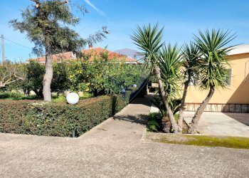 Giardino - Casa indipendente Contrada Giardinello
 
1, Comiso - foto 2