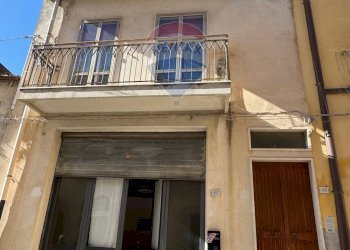 Edificio all\'aperto - Casa indipendente Via Vespri
 
117/119, Giarratana - foto 2