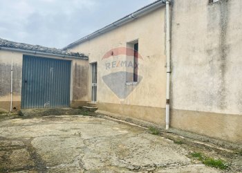 Casa all\'aperto - Casa indipendente Via del Tellesimo
 
14, Ragusa - foto 2