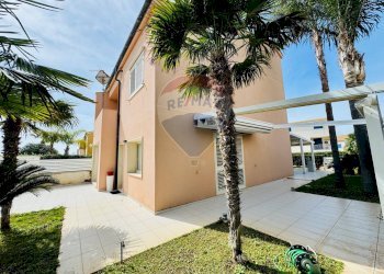 Casa all\'aperto - Casa semi indipendente Via S. Josemaria Escrivà
 
28, Ragusa - foto 3