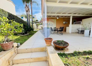 Terrazza - Casa semi indipendente Via S. Josemaria Escrivà
 
28, Ragusa - foto 9