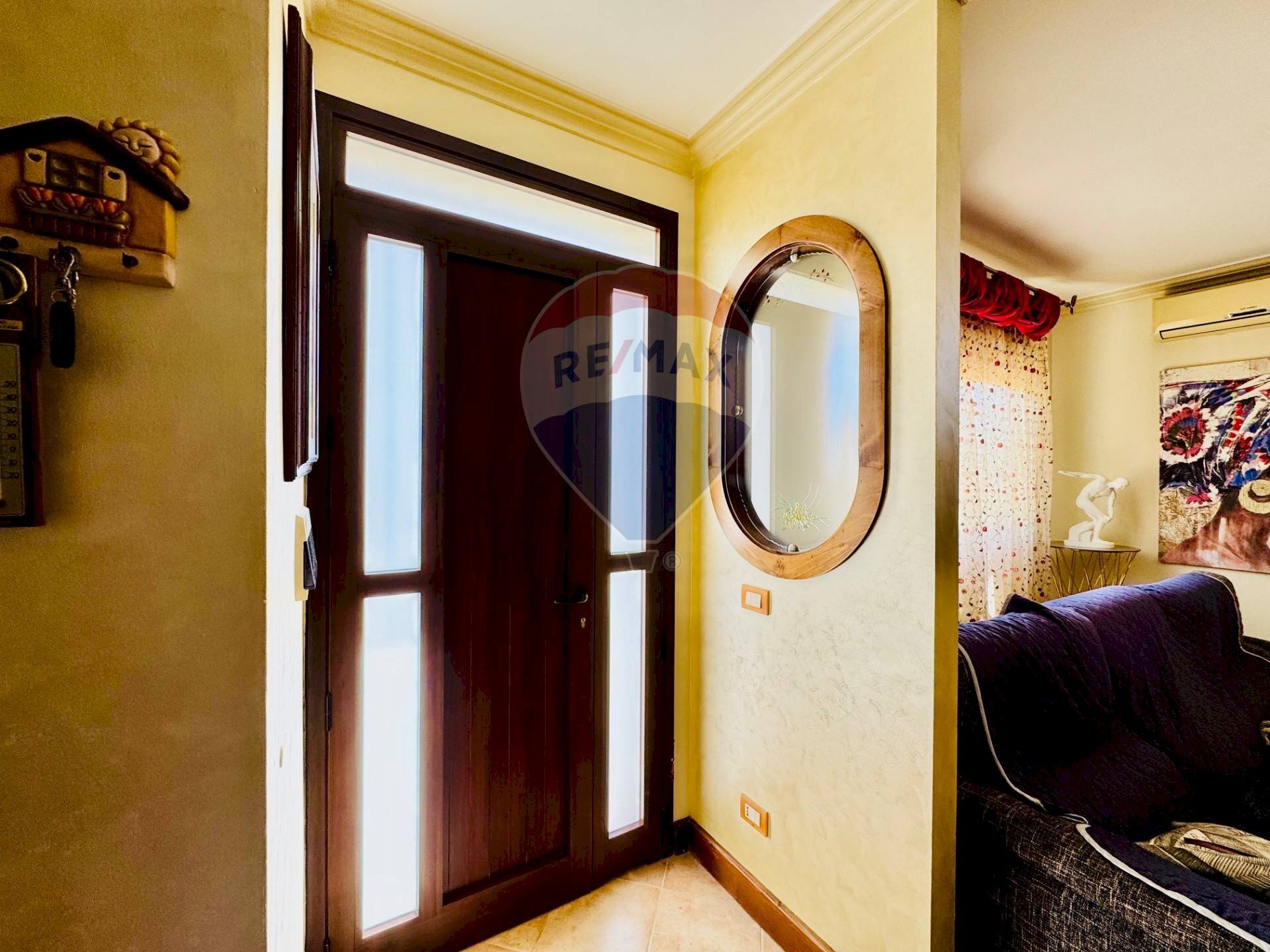 Hall / corridoio - Casa indipendente VIALE NORVEGIA
 
8, Scicli - foto 3