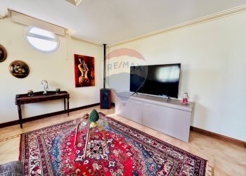 Soggiorno - Casa indipendente VIALE NORVEGIA
 
8, Scicli - foto 2