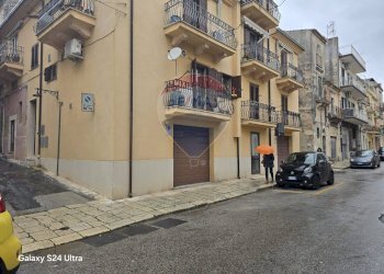 Edificio all\'aperto - Quadrilocale via Casa
 
1, Ragusa - foto 2