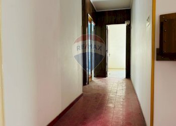 Hall / corridoio - Casa indipendente via francesco petrarca
 
28, Comiso - foto 11