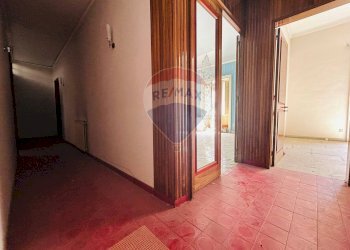 Hall / corridoio - Casa indipendente via francesco petrarca
 
28, Comiso - foto 16