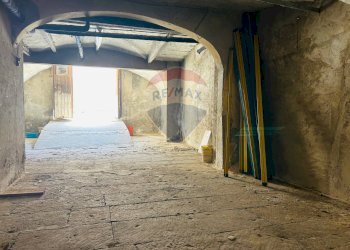 Stanza vuota - Casa indipendente via francesco petrarca
 
28, Comiso - foto 25