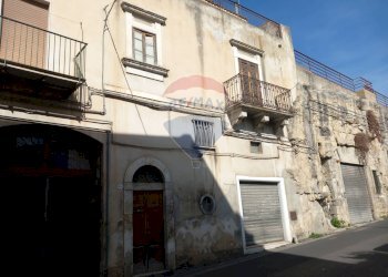 Edificio all\'aperto - Casa indipendente VIA FONTANA
 
414, Modica - foto 2