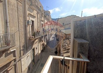 Edificio all\'aperto - Casa indipendente via gulfi, Chiaramonte Gulfi - foto 16