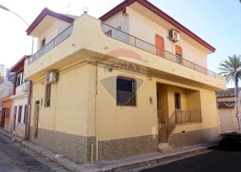 Casa all\'aperto - Quadrilocale VIA AUGUSTA
 
12, Ragusa - foto 2