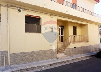 Edificio all\'aperto - Quadrilocale VIA AUGUSTA
 
12, Ragusa - foto 1