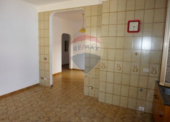 Stanza vuota - Quadrilocale VIA AUGUSTA
 
12, Ragusa - foto 14