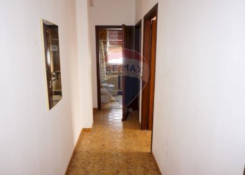 Hall / corridoio - Quadrilocale VIA AUGUSTA
 
12, Ragusa - foto 16