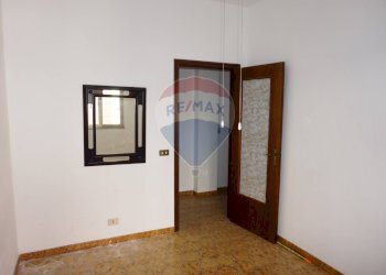 Stanza vuota - Quadrilocale VIA AUGUSTA
 
12, Ragusa - foto 18