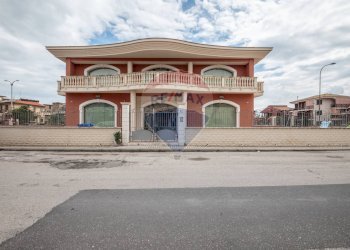 Casa all\'aperto - Locale Commerciale contrada  quadri, Francofonte - foto 3