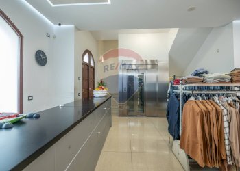 Cabina armadio - Locale Commerciale contrada  quadri, Francofonte - foto 24