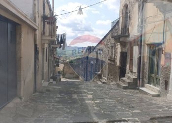 Edificio all\'aperto - Casa indipendente vincenzo  bellini
 
126, Giarratana - foto 2