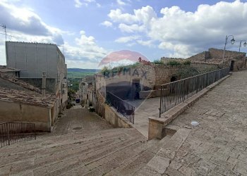 Edificio all\'aperto - Casa indipendente vincenzo  bellini
 
126, Giarratana - foto 6