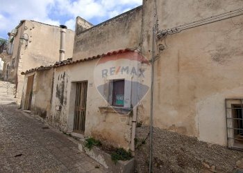 Casa all\'aperto - Casa indipendente vincenzo  bellini
 
126, Giarratana - foto 12