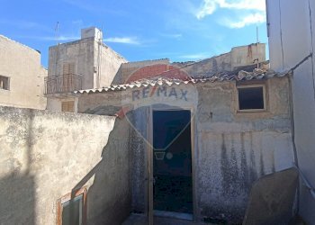 Edificio all\'aperto - Casa indipendente vincenzo  bellini
 
126, Giarratana - foto 17