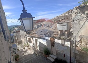 Edificio all\'aperto - Casa indipendente vincenzo  bellini
 
126, Giarratana - foto 28