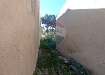 Edificio all\'aperto - Casa indipendente venticinque luglio
 
225, Comiso - foto 10