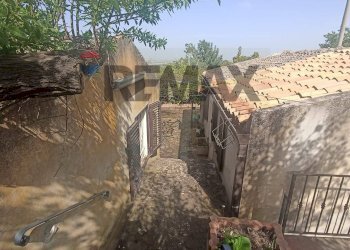 Casa all\'aperto - Rustico donnagona
 
snc, Chiaramonte Gulfi - foto 1
