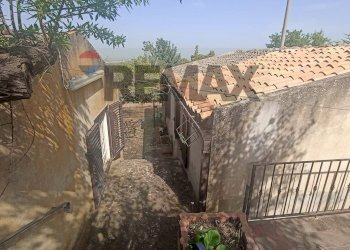 Casa all\'aperto - Rustico donnagona
 
snc, Chiaramonte Gulfi - foto 4