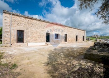 Casa all\'aperto - Rustico C.da Beddio Tresauro, Ragusa - foto 1