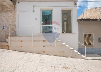 Edificio all\'aperto - Casa indipendente via Mantova
 
13, Comiso - foto 27