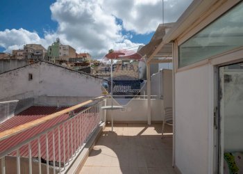 Balcone - Casa indipendente via Mantova
 
13, Comiso - foto 51