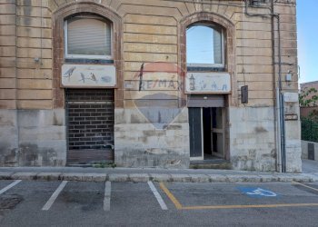 Edificio all\'aperto - Locale Commerciale via angelo maiorana
 
8, Ragusa - foto 2