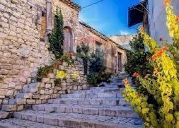 Giardino - Appartamento Via Feliciano Rossitto
 
1, Giarratana - foto 10