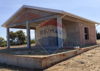 Casa all\'aperto - Villa CONTRADA FORTURA STRADA COMUNALE 21, Vittoria - foto 2