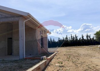 Casa all\'aperto - Villa CONTRADA FORTURA STRADA COMUNALE 21, Vittoria - foto 5