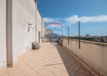 Terrazza - Appartamento VIA GIACINTO MENOTTI SERRATI
 
18, Vittoria - foto 31