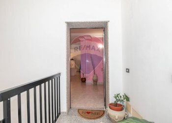 Hall / corridoio - Appartamento VIA GIACINTO MENOTTI SERRATI
 
18, Vittoria - foto 47