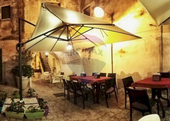 Cantina - Attività Commerciale VIA ROSA
 
61-63, Ragusa - foto 8