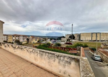 Edificio all\'aperto - Villa Via Giacinto Menotti Serrati
 
5, Vittoria - foto 19