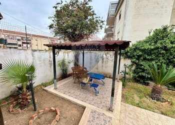 Terrazza - Villa Via Giacinto Menotti Serrati
 
5, Vittoria - foto 21