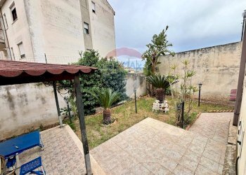 Edificio all\'aperto - Villa Via Giacinto Menotti Serrati
 
5, Vittoria - foto 28