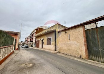 Casa all\'aperto - Villa Via Giacinto Menotti Serrati
 
5, Vittoria - foto 33