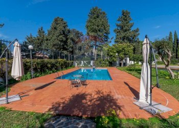 Piscina - Villa Via Tommaso Natale
 
93/B, Palermo - foto 2