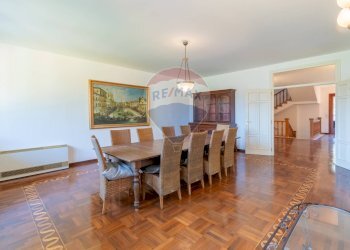 Sala da pranzo - Villa Via Tommaso Natale
 
93/B, Palermo - foto 14