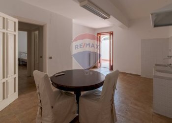 Sala da pranzo - Villa Via Tommaso Natale
 
93/B, Palermo - foto 33